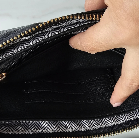 ISABELLE VEGAN CROSSBODY BAG WRISTLET CLUTCH - Picture 8 of 10